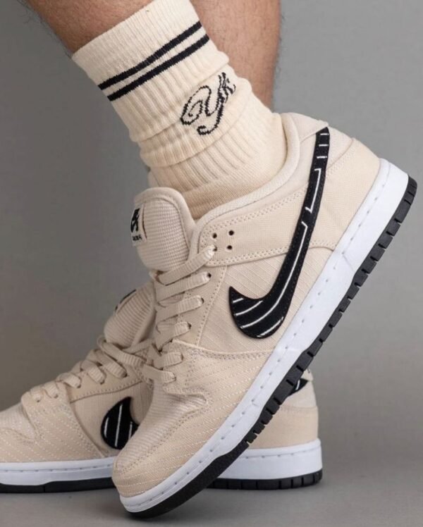 Nike Sb Dunk Low (Pearl White) - Image 2