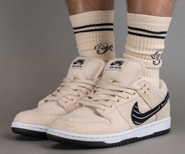 Nike Sb Dunk Low (Pearl White) - Image 4