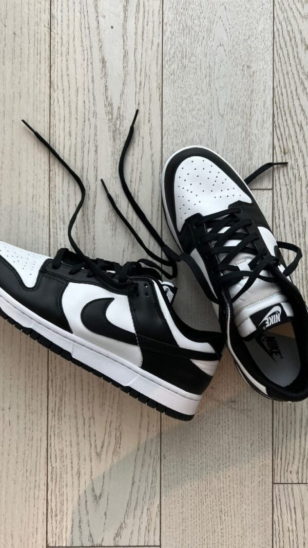 Nike Sb Dunk Low (Panda) - Image 3