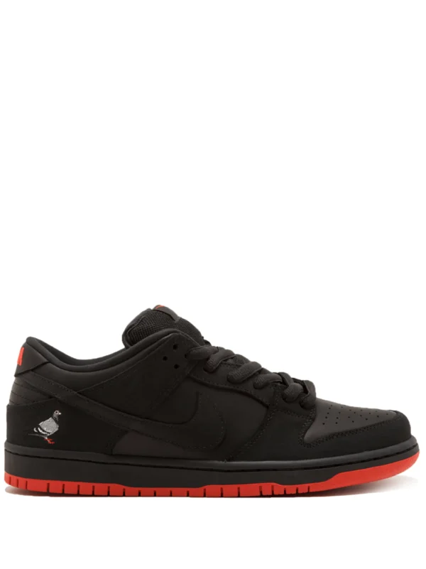 Nike SB Dunk Low "Black Pigeon"