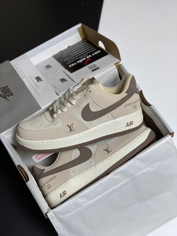 Nike Air Force 1 LV - Dark Brown - Image 2