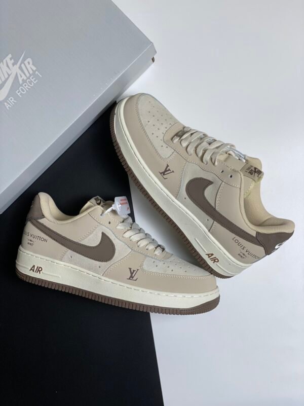 Nike Air Force 1 LV - Dark Brown - Image 4