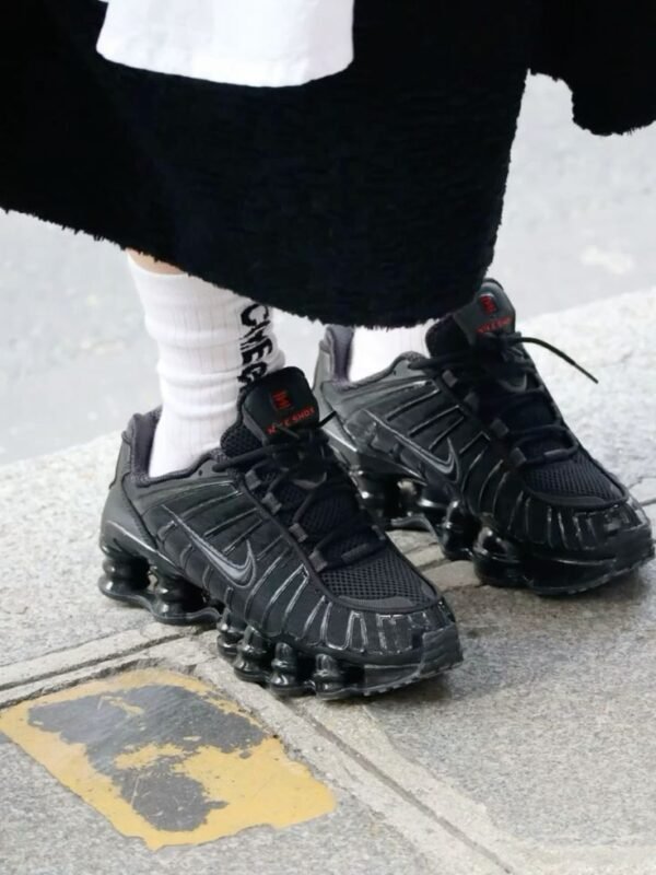 Nike Shox TL - Black - Image 2