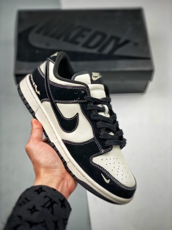 Nike Sb Dunk Low - Batman - Image 2
